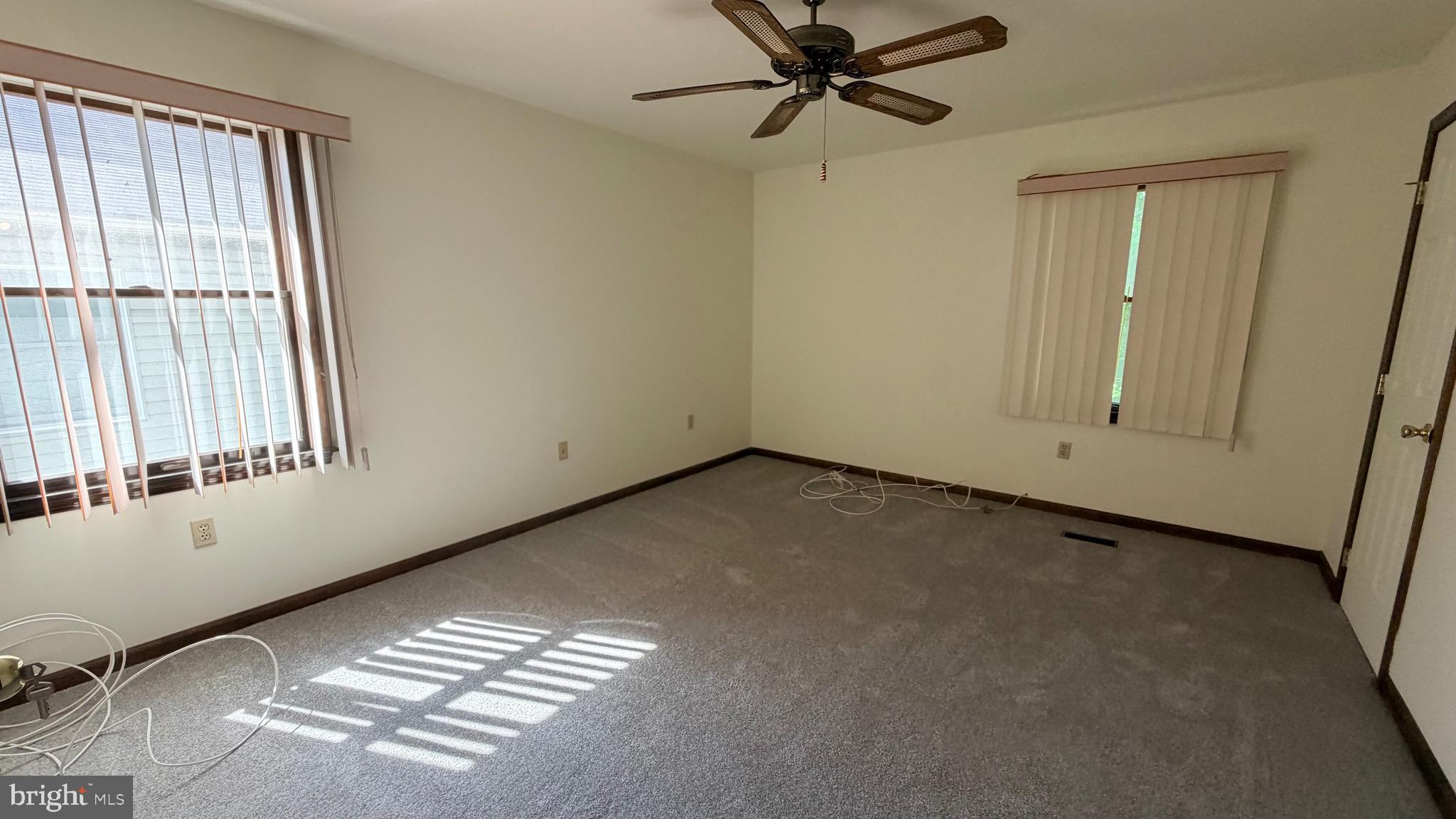 FOX CHASE - Residential