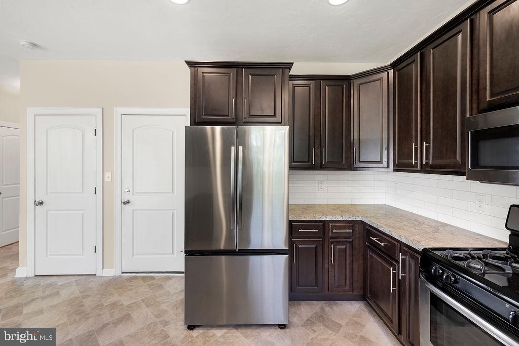 ROSEWOOD ESTATES - Residential