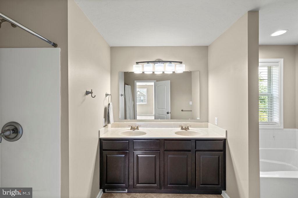ROSEWOOD ESTATES - Residential