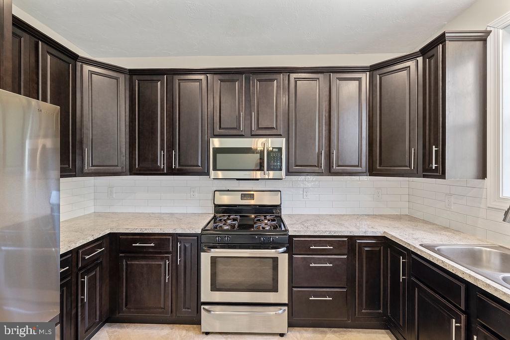 ROSEWOOD ESTATES - Residential