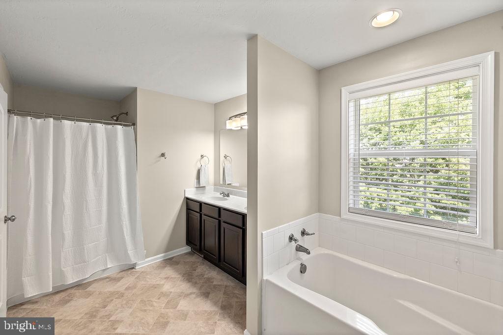 ROSEWOOD ESTATES - Residential