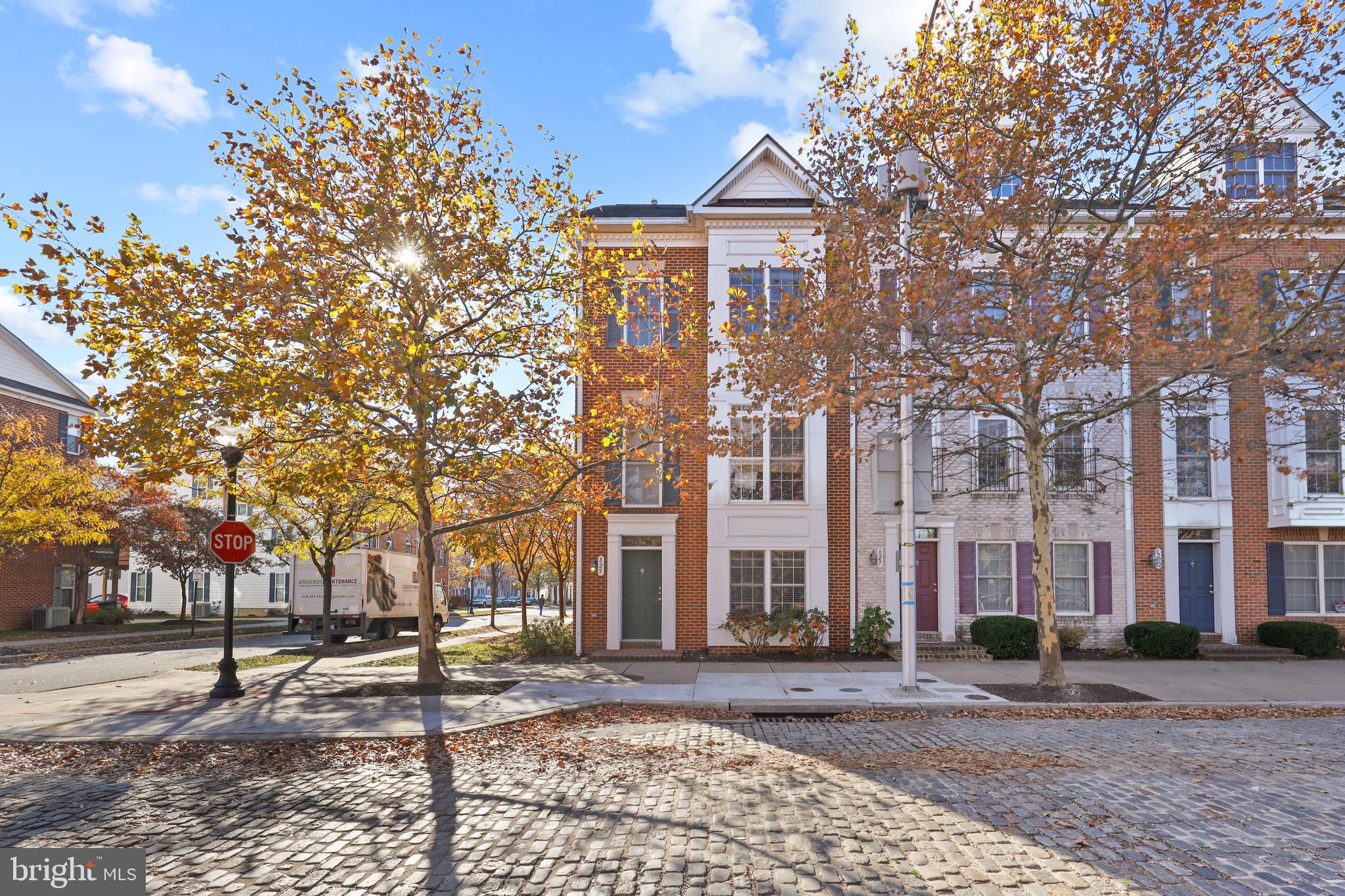 CAMDEN CROSSING - Residential