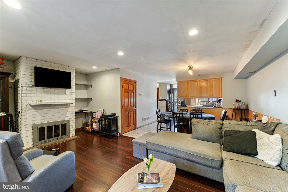 STONY BROOK - Residential