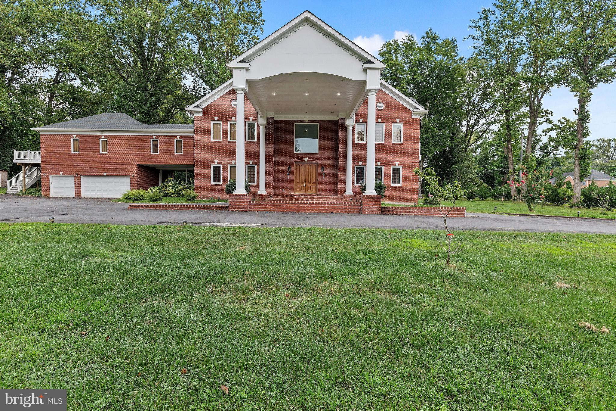 ANNANDALE ACRES - Residential