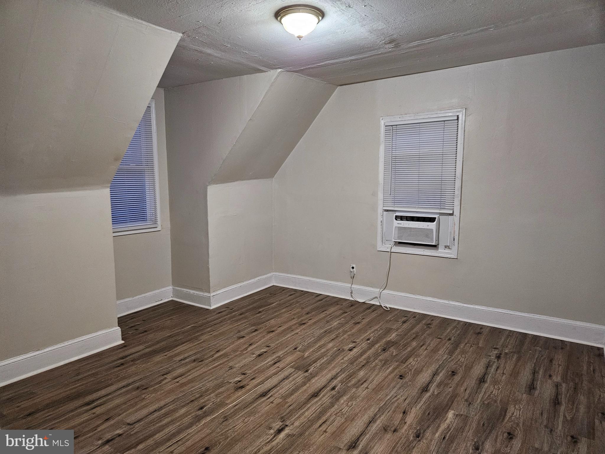 POPLAR INN - Residential Lease