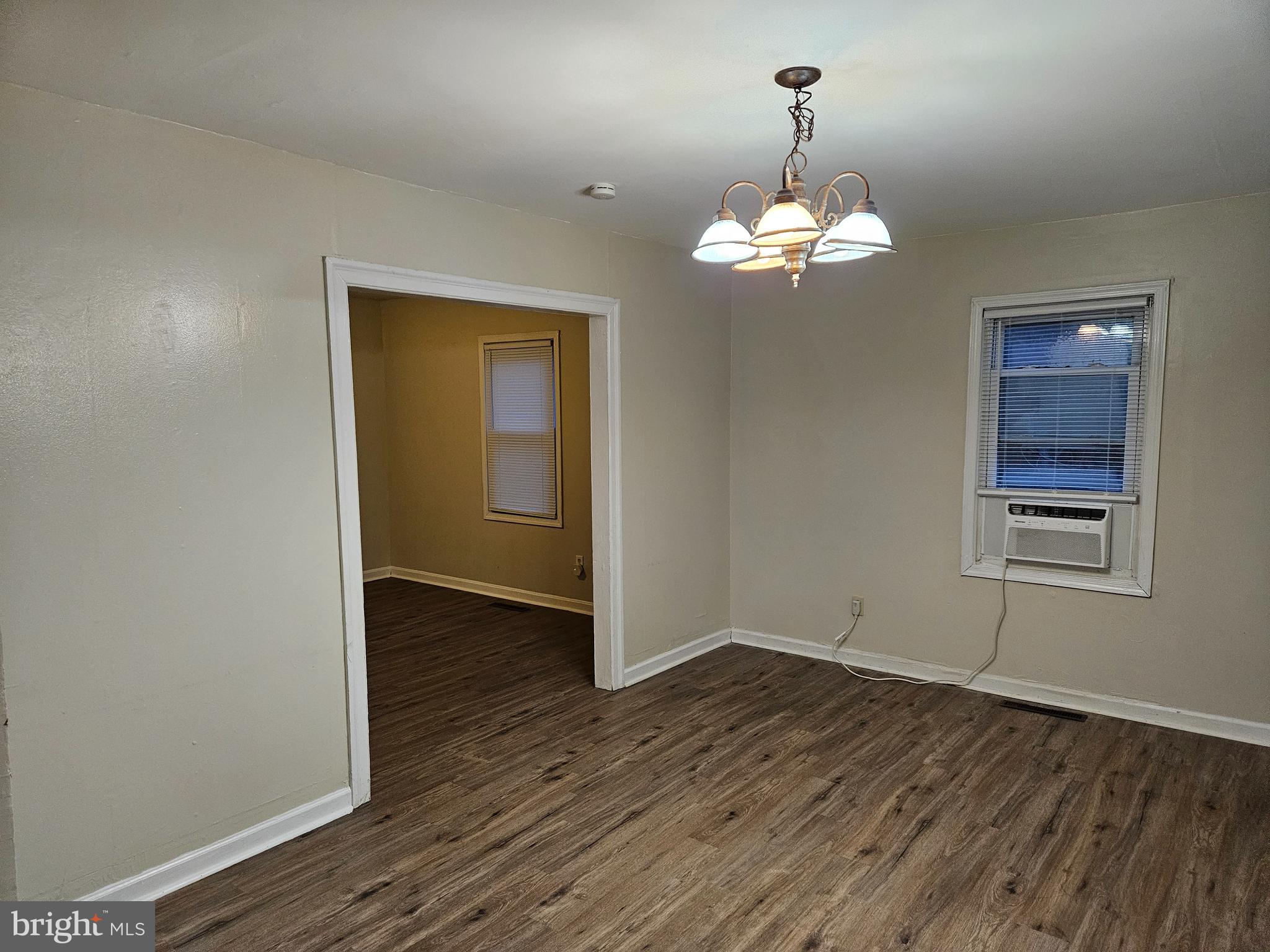 POPLAR INN - Residential Lease
