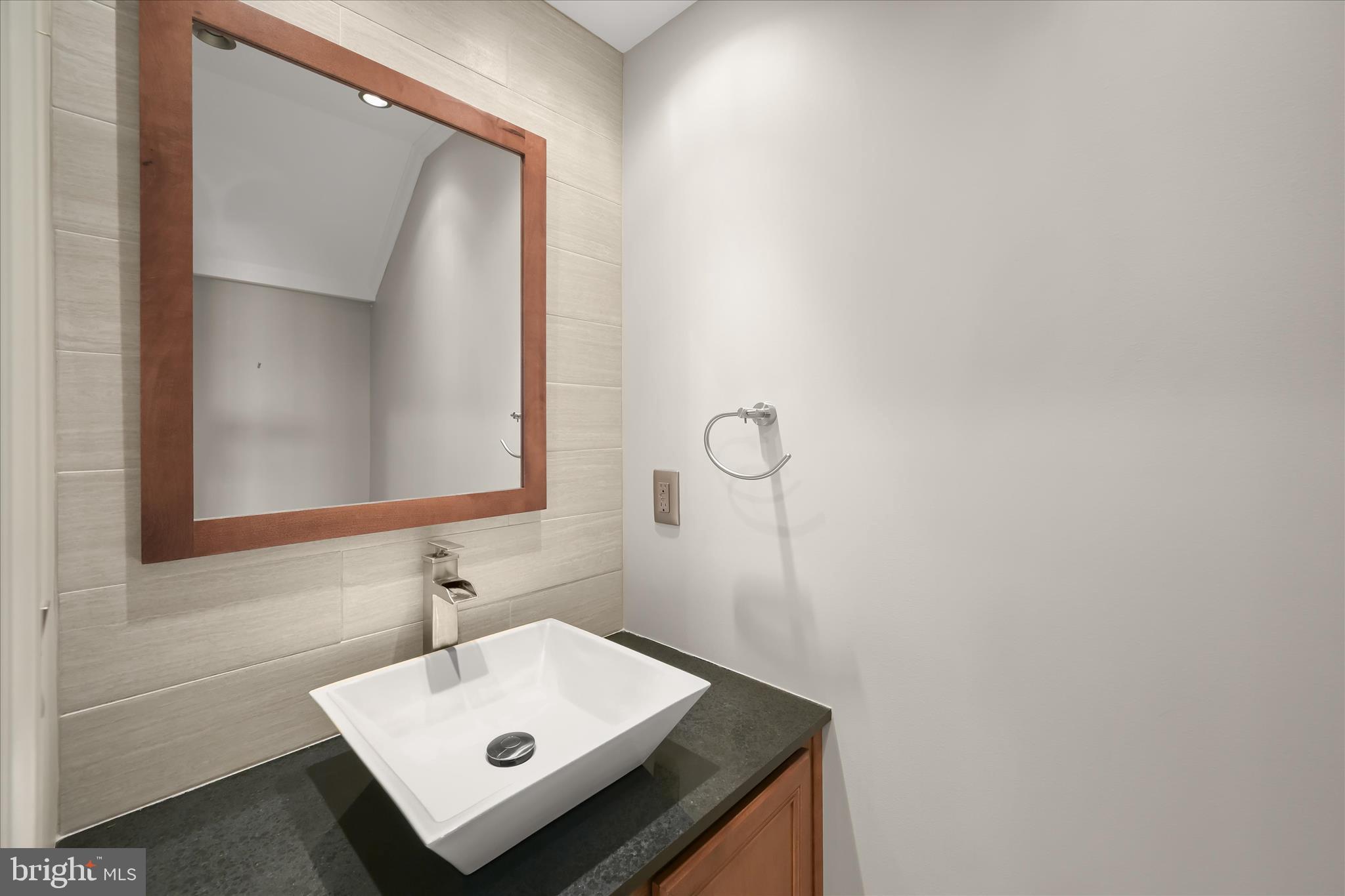 RESERVOIR RIDGE - Residential