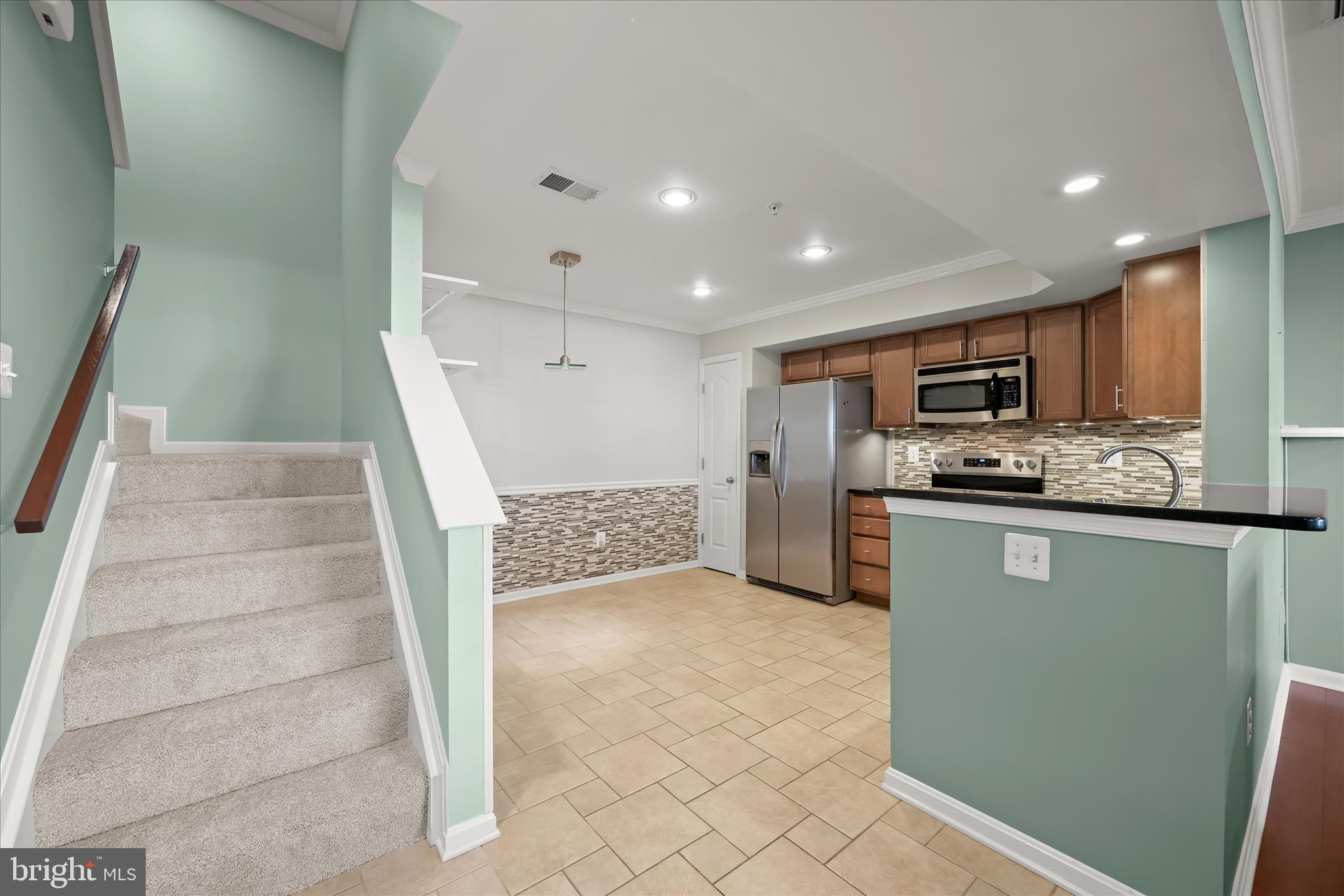 RESERVOIR RIDGE - Residential
