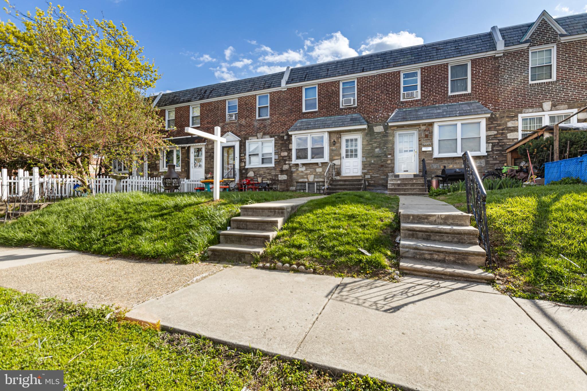 OXFORD CIRCLE - Residential