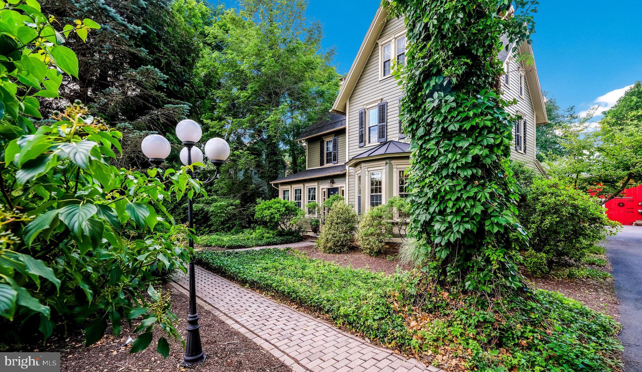 HILLSIDE VIL - Residential