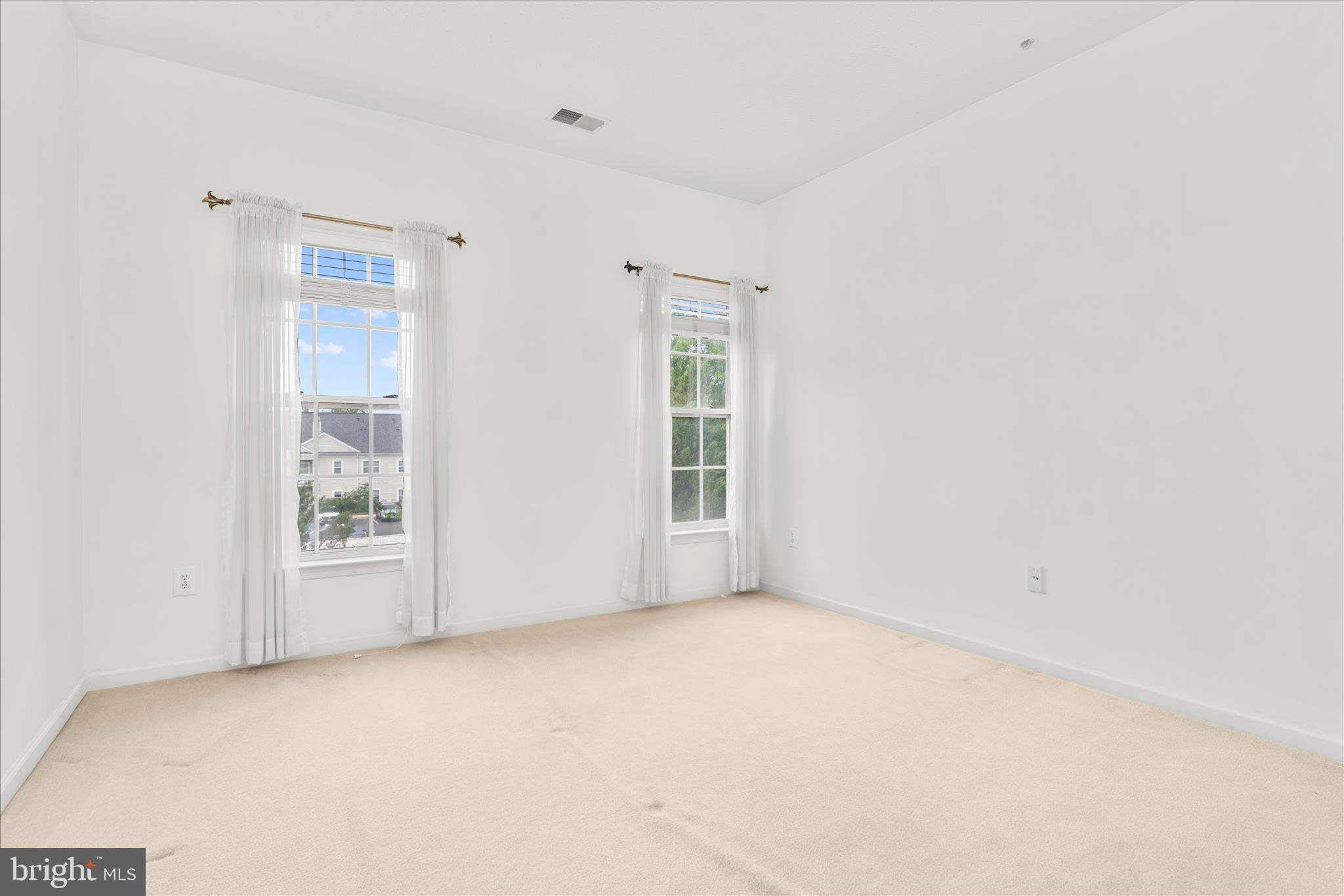 PINEY ORCHARD - Residential