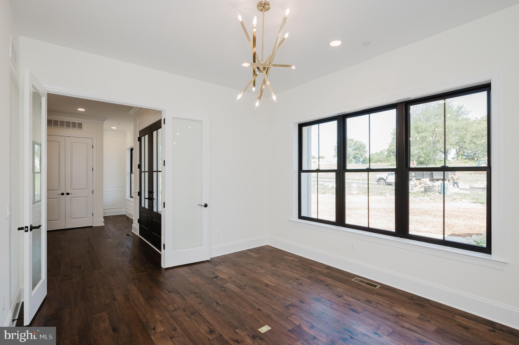 TALL OAKS MANOR - Residential