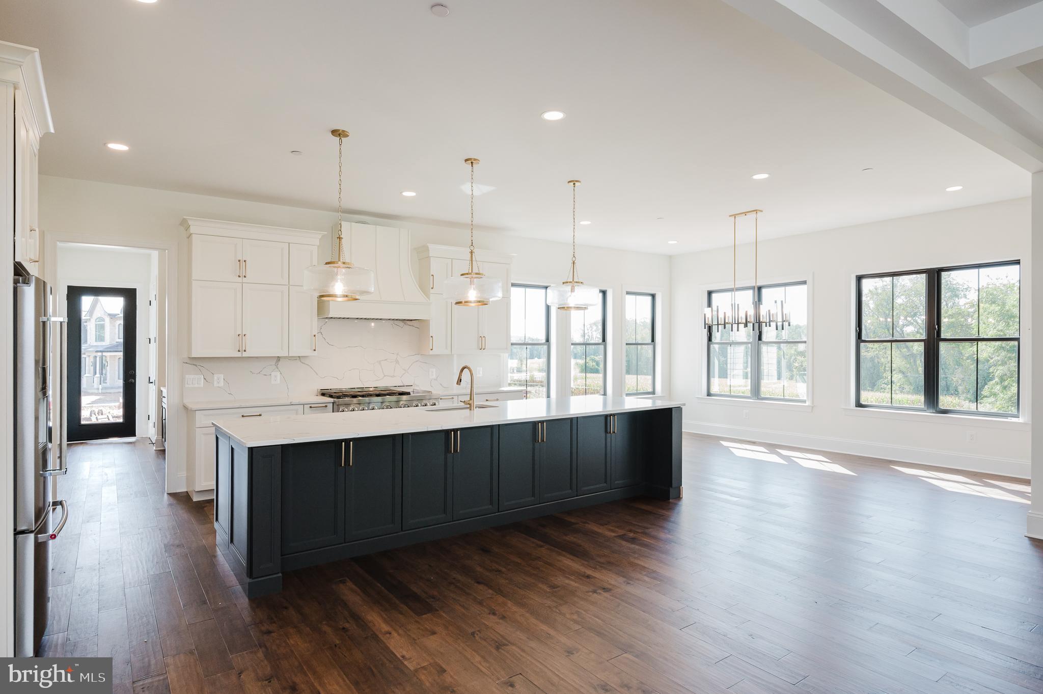 TALL OAKS MANOR - Residential