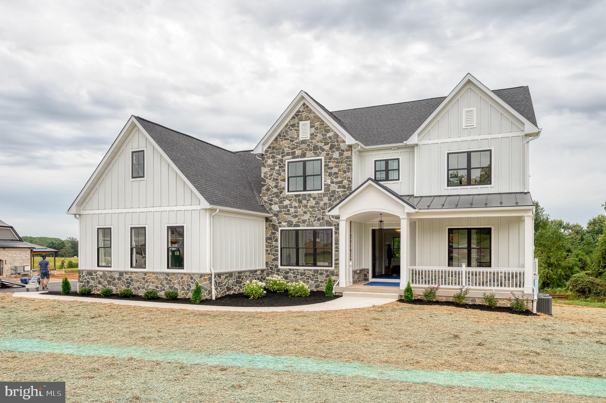 TALL OAKS MANOR - Residential