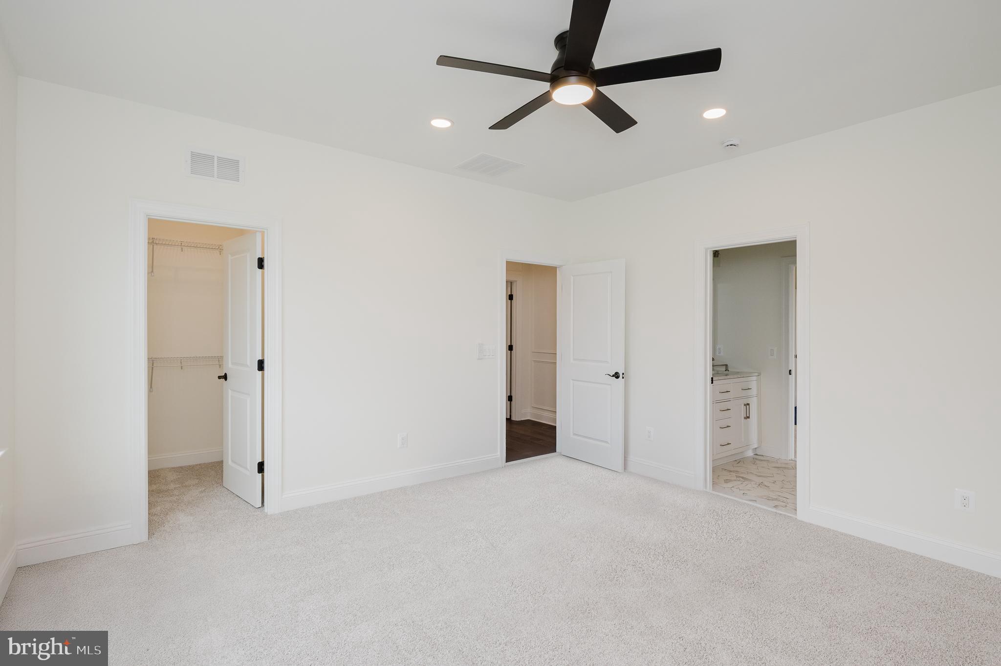 TALL OAKS MANOR - Residential