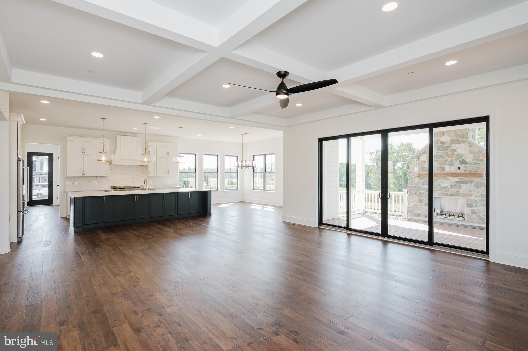 TALL OAKS MANOR - Residential