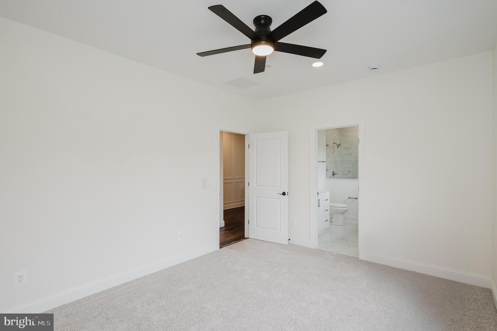 TALL OAKS MANOR - Residential