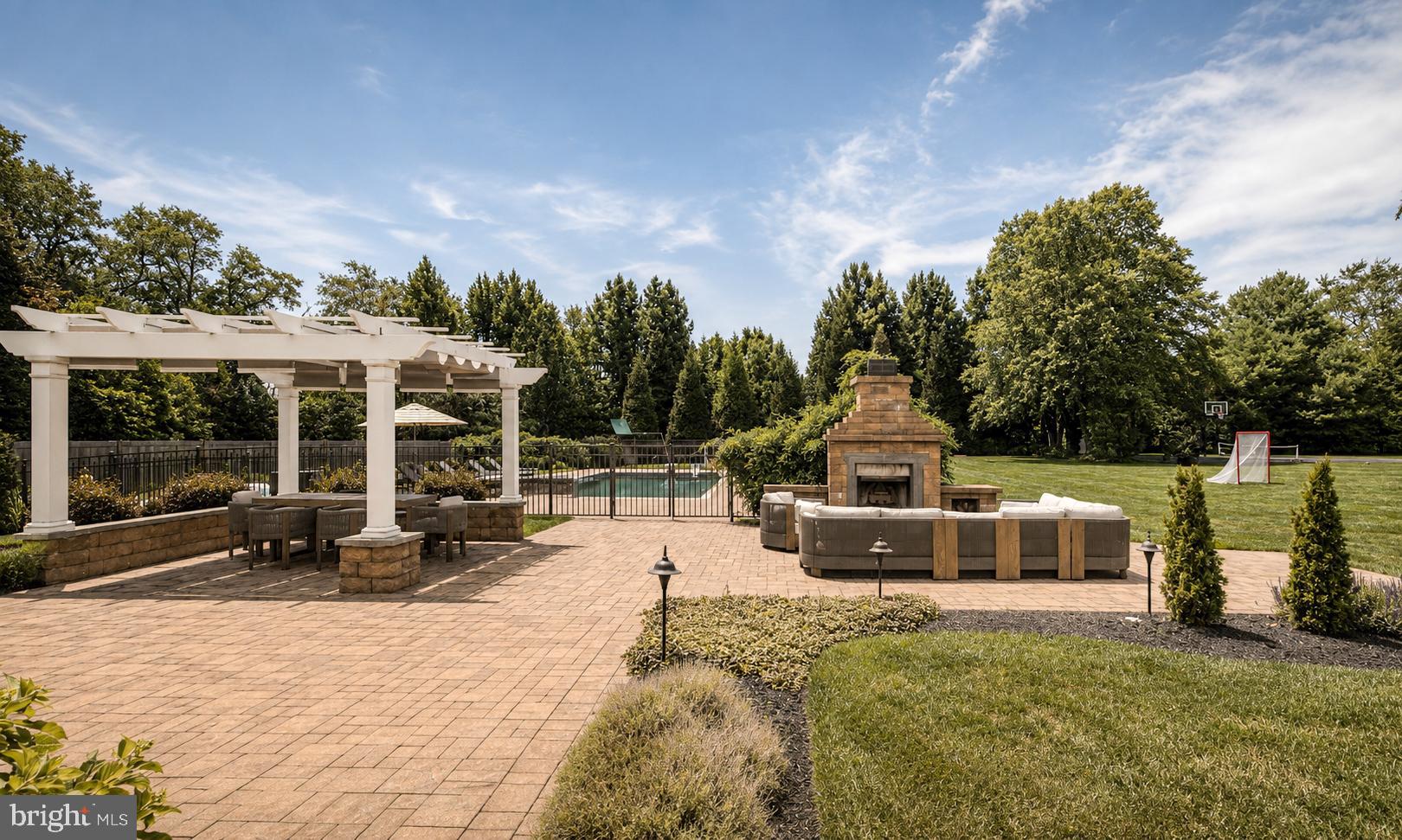 ESTS AT LANDIS BRK - Residential