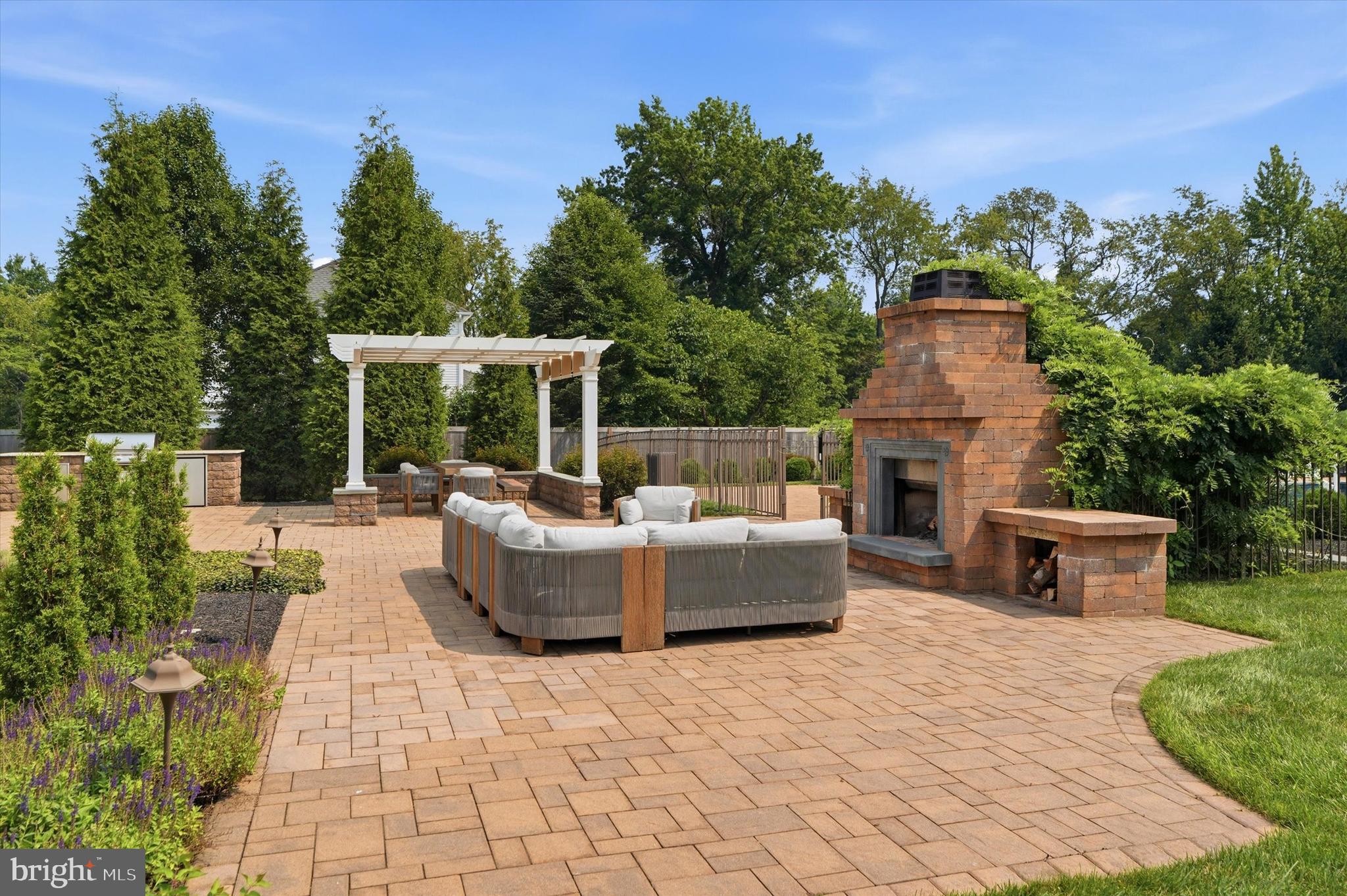 ESTS AT LANDIS BRK - Residential