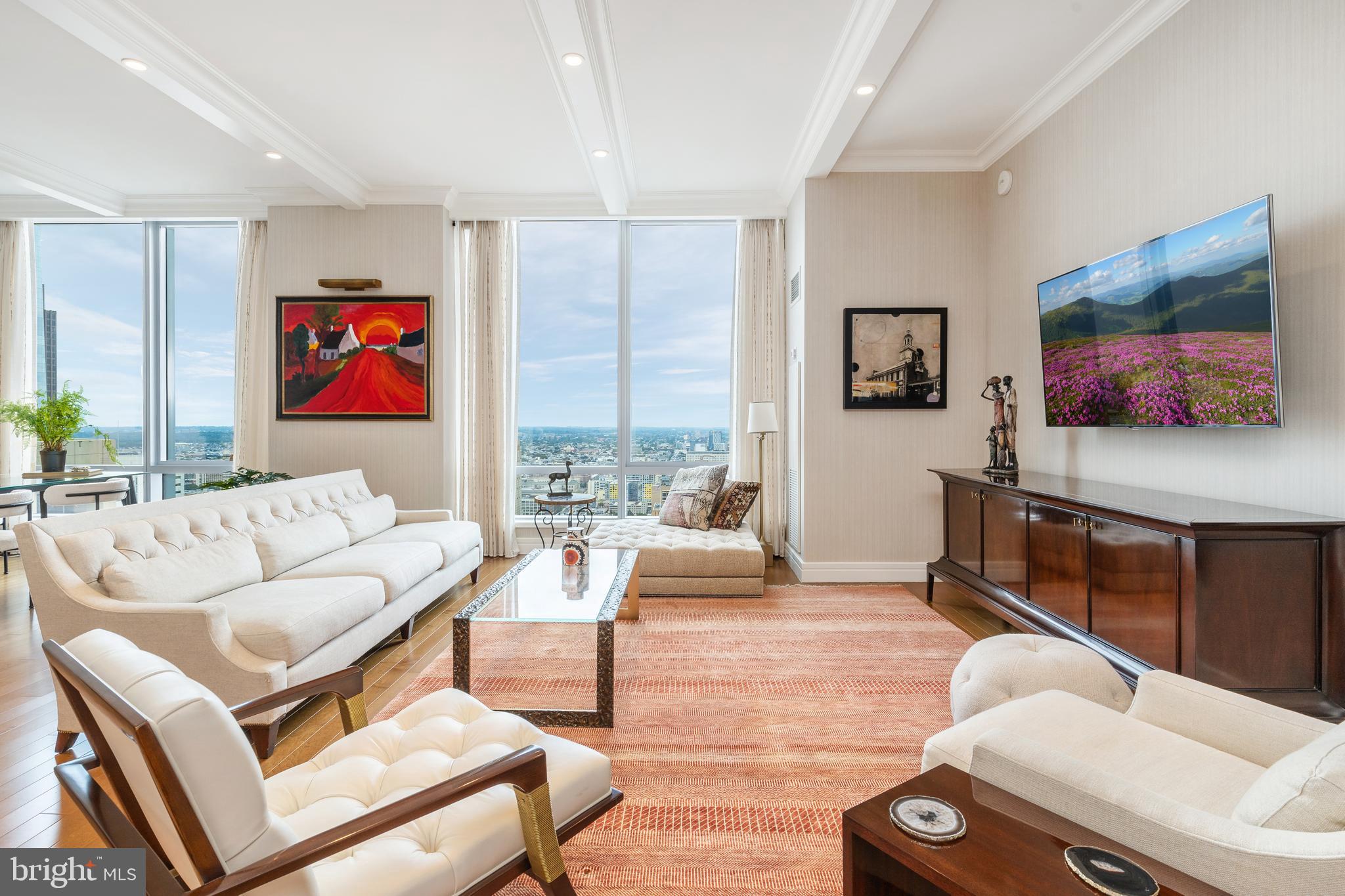 AVENUE OF THE ARTS - Residential