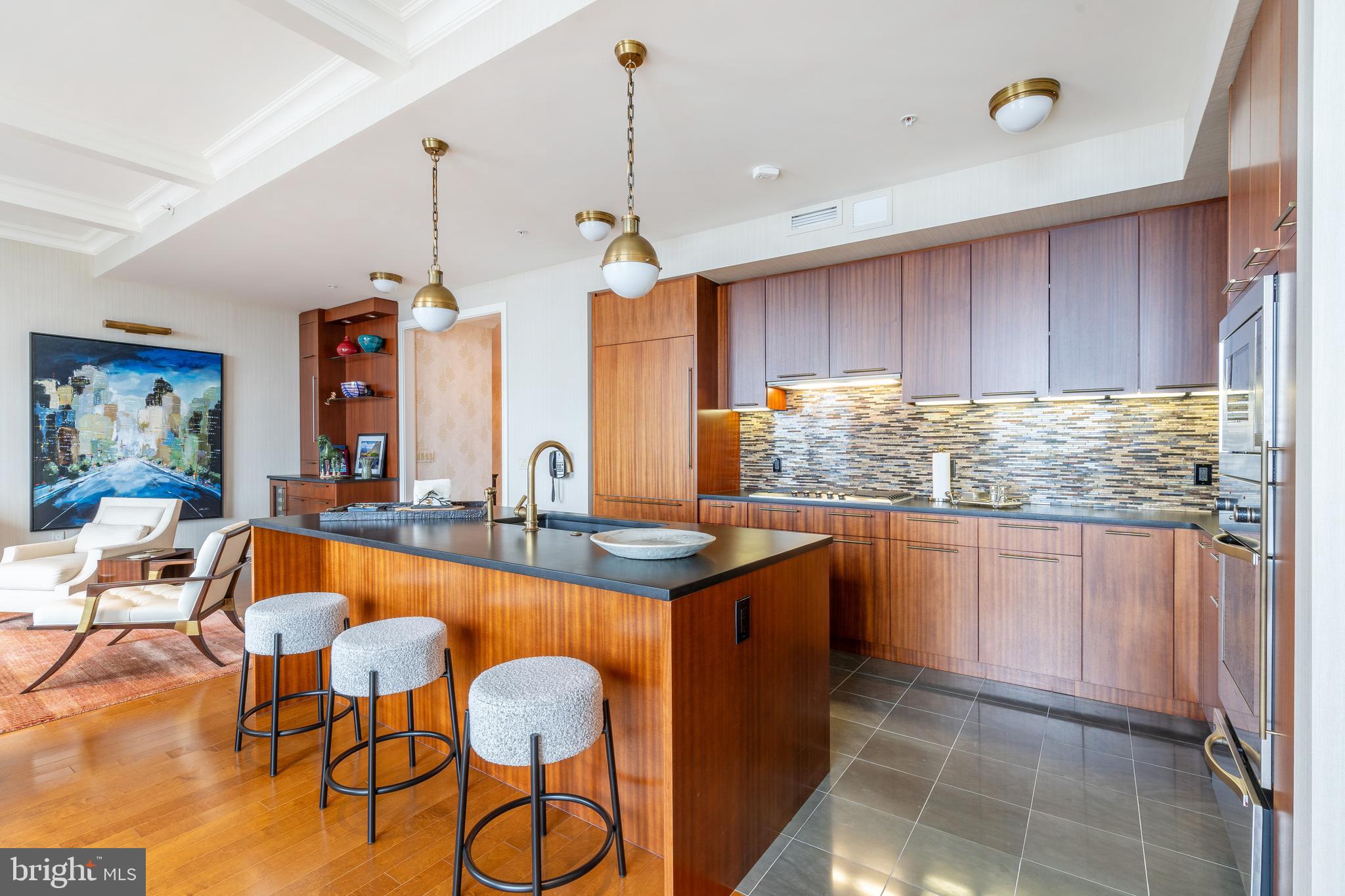 AVENUE OF THE ARTS - Residential