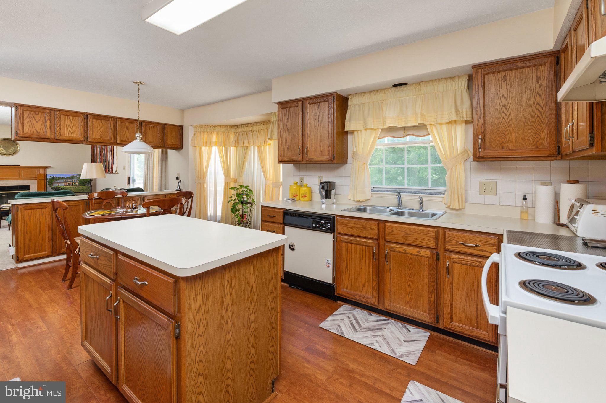 WATKINS PARK - Residential