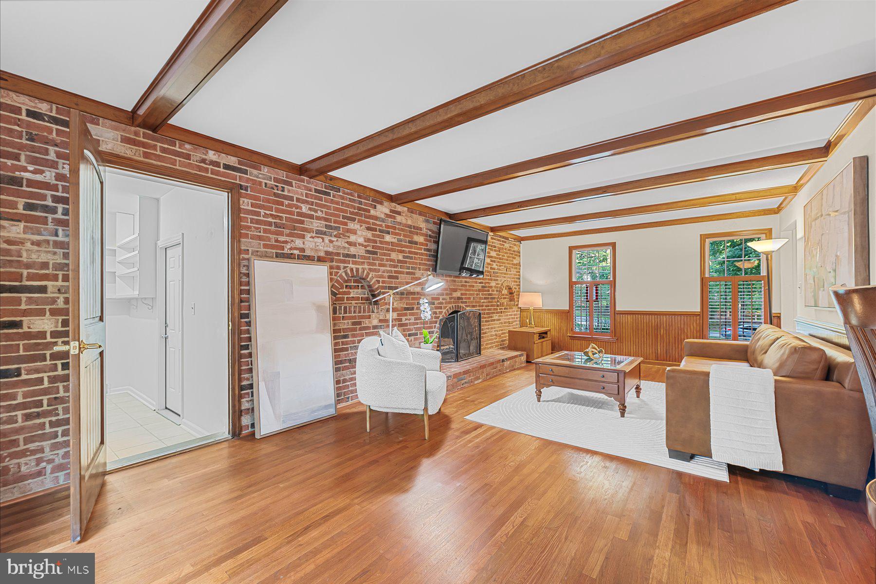 WILLOWBROOK - Residential