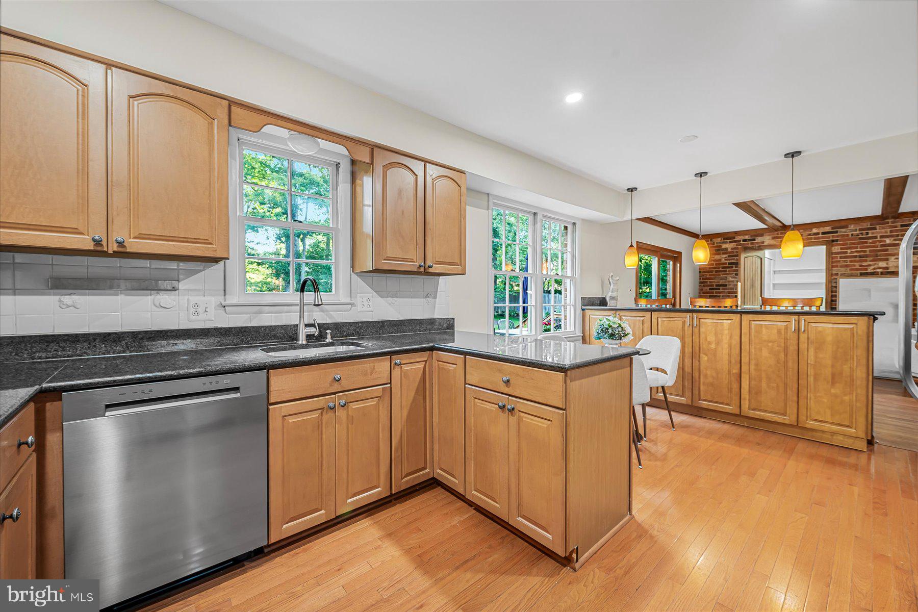 WILLOWBROOK - Residential