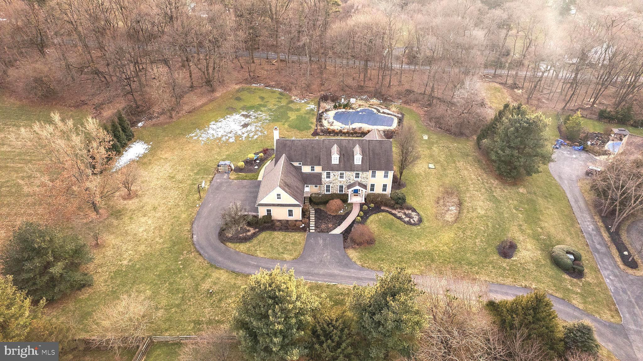 HORSESHOE FARM - Residential