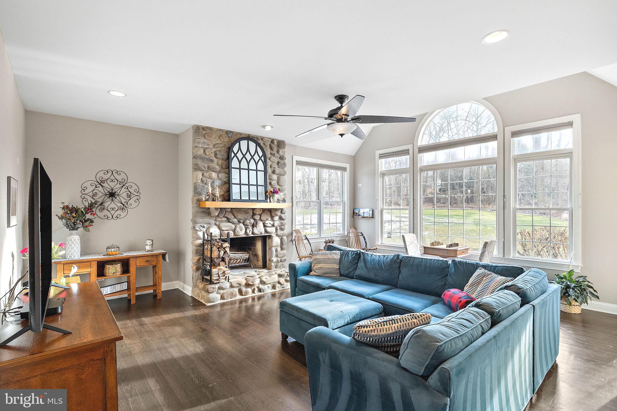 HORSESHOE FARM - Residential