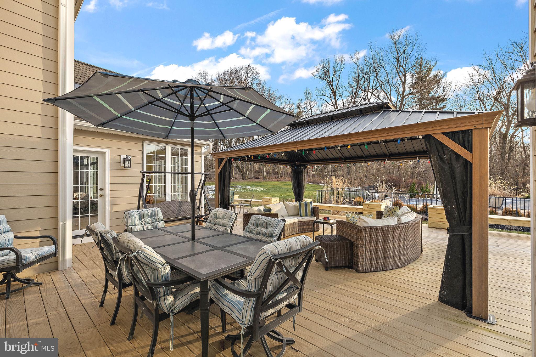 HORSESHOE FARM - Residential