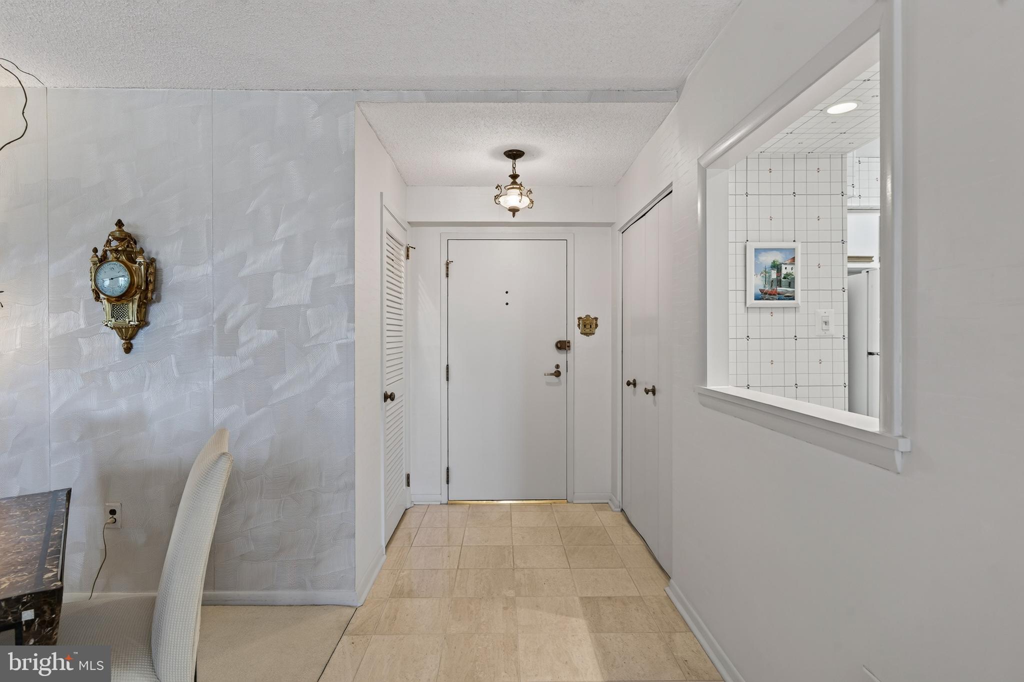VALLEY FORGE TOWER - Residential