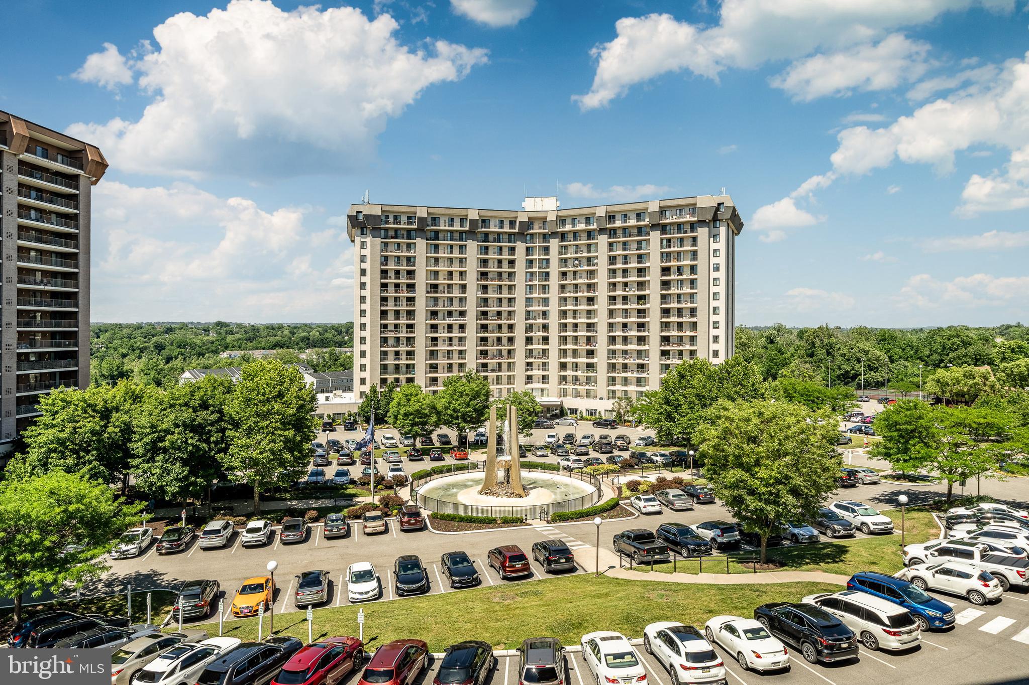 VALLEY FORGE TOWER - Residential