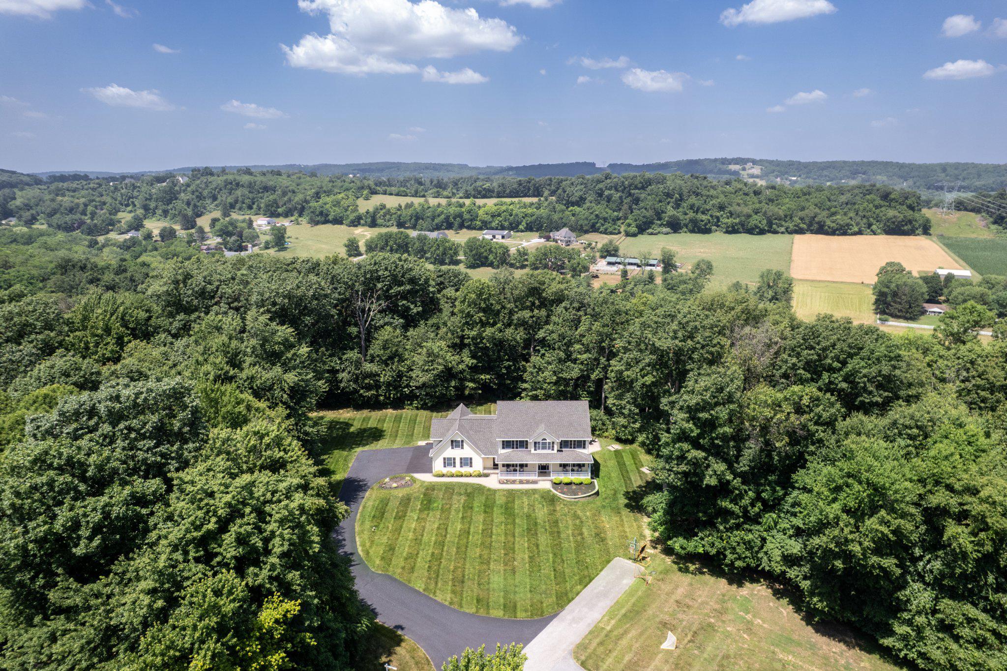 PROUD OAKS - Residential