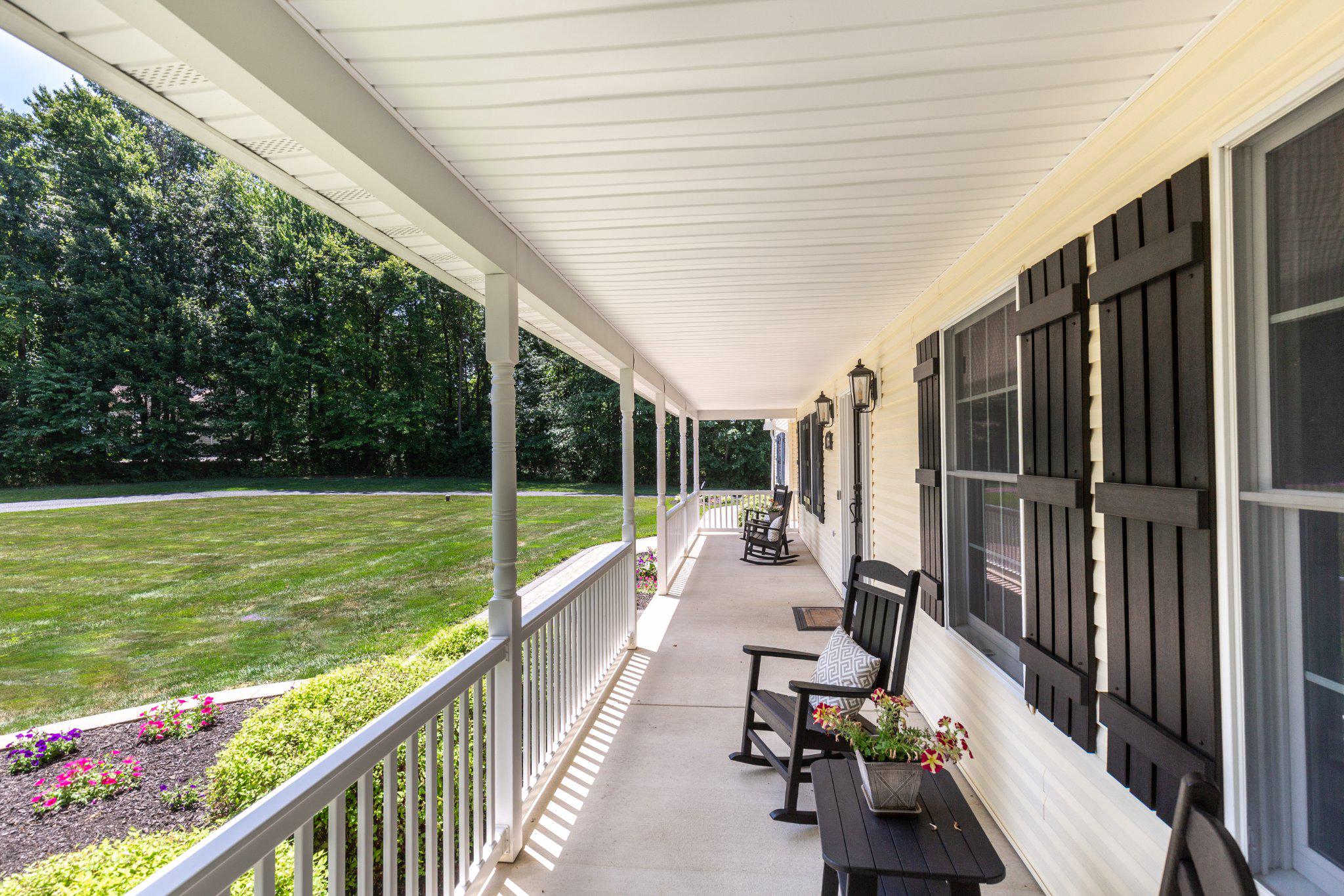 PROUD OAKS - Residential