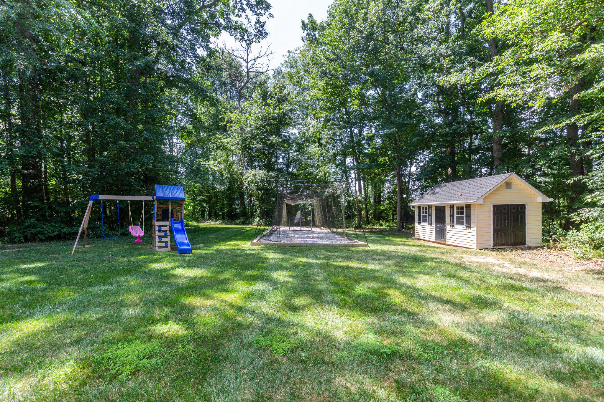 PROUD OAKS - Residential