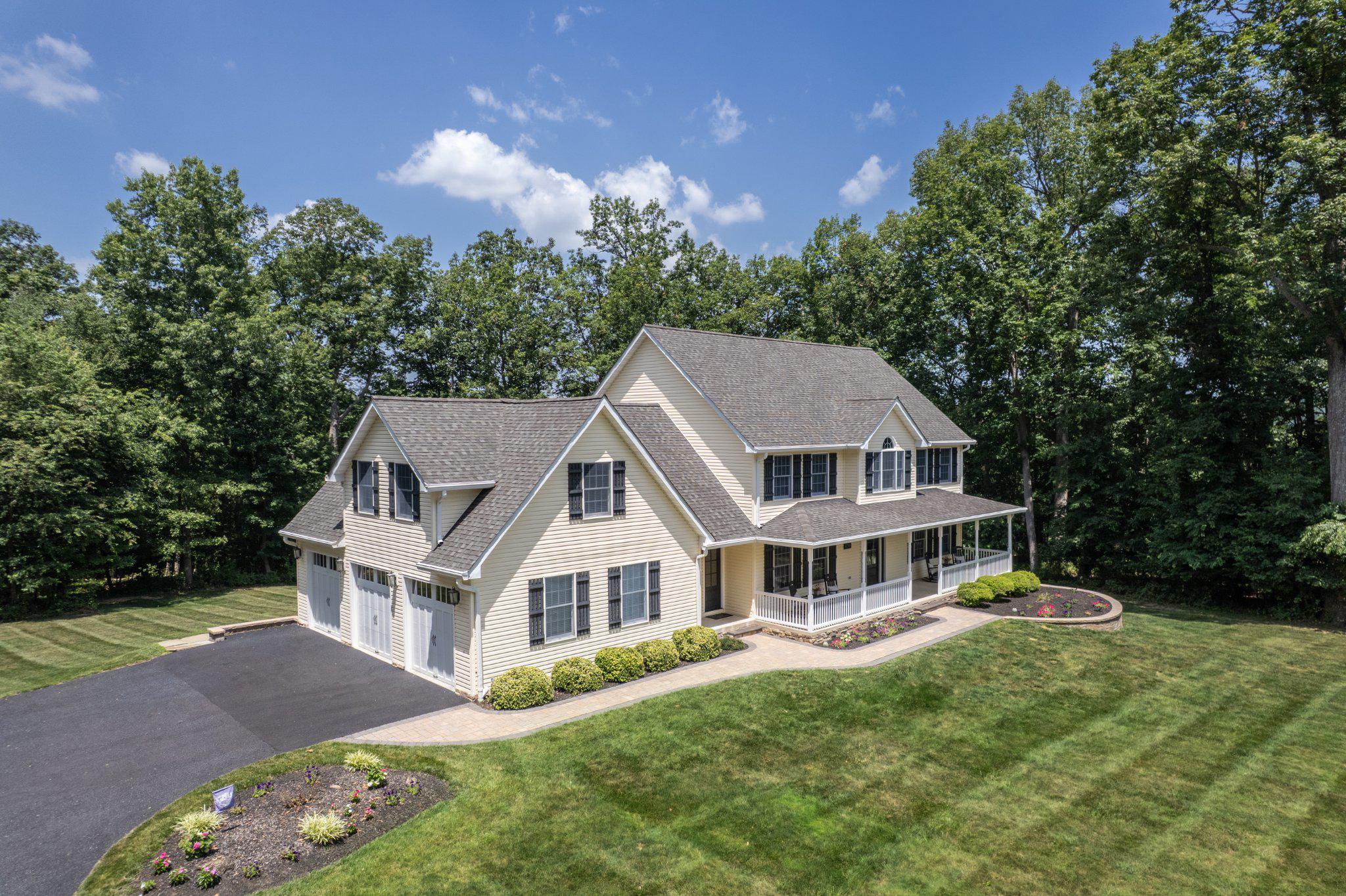 PROUD OAKS - Residential