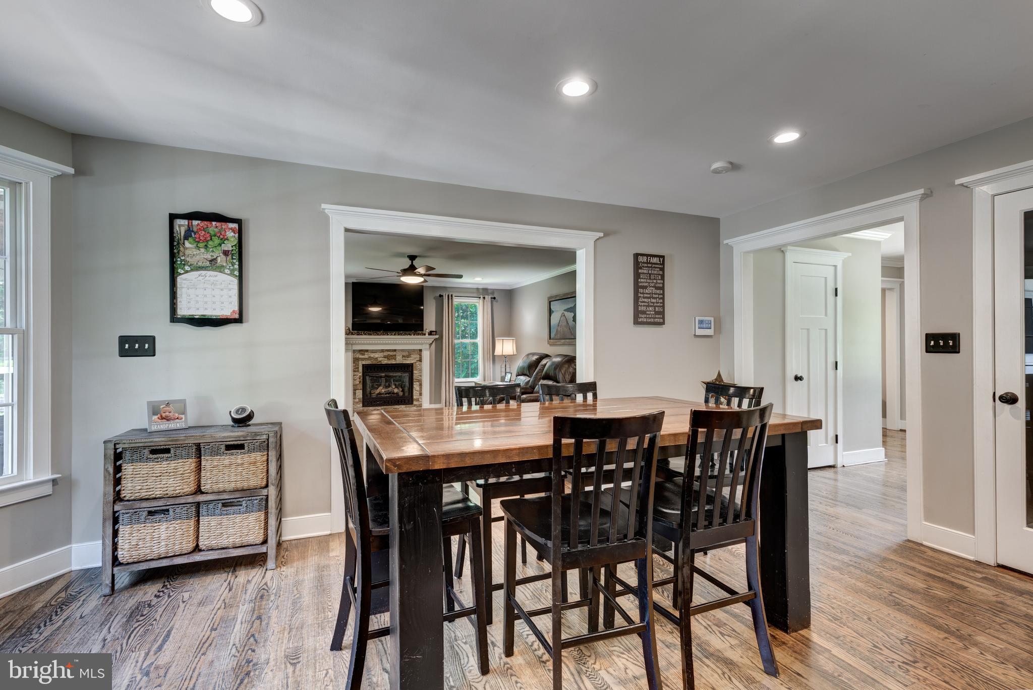 PROUD OAKS - Residential