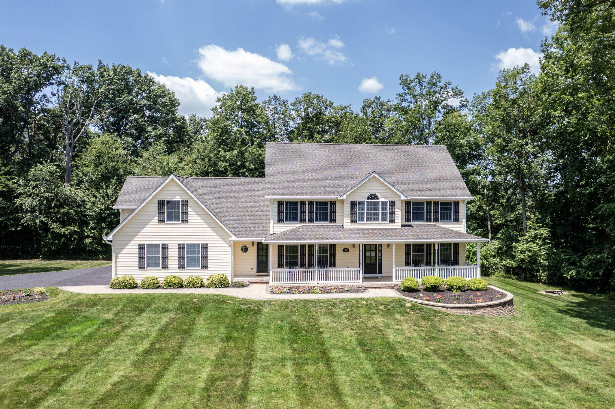 PROUD OAKS - Residential