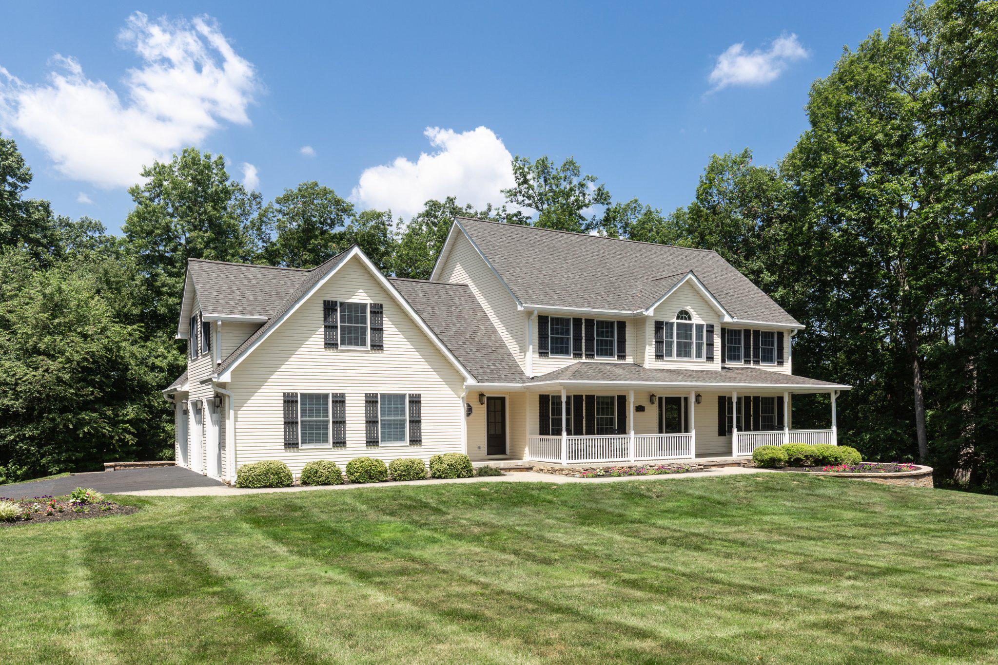 PROUD OAKS - Residential