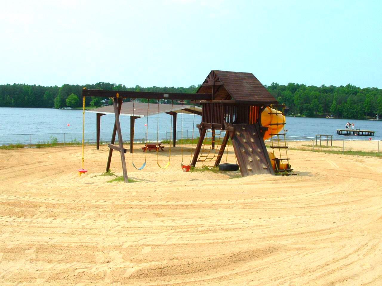 LAKE CAROLINE - Land