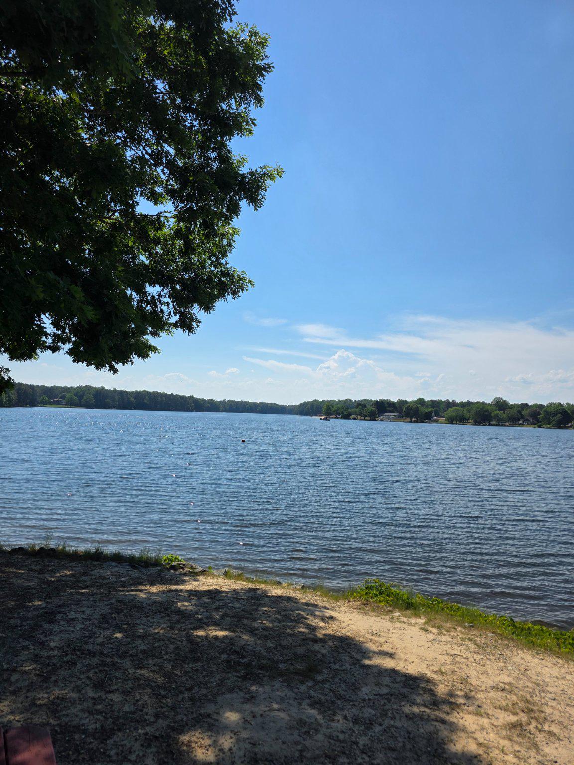 LAKE CAROLINE - Land