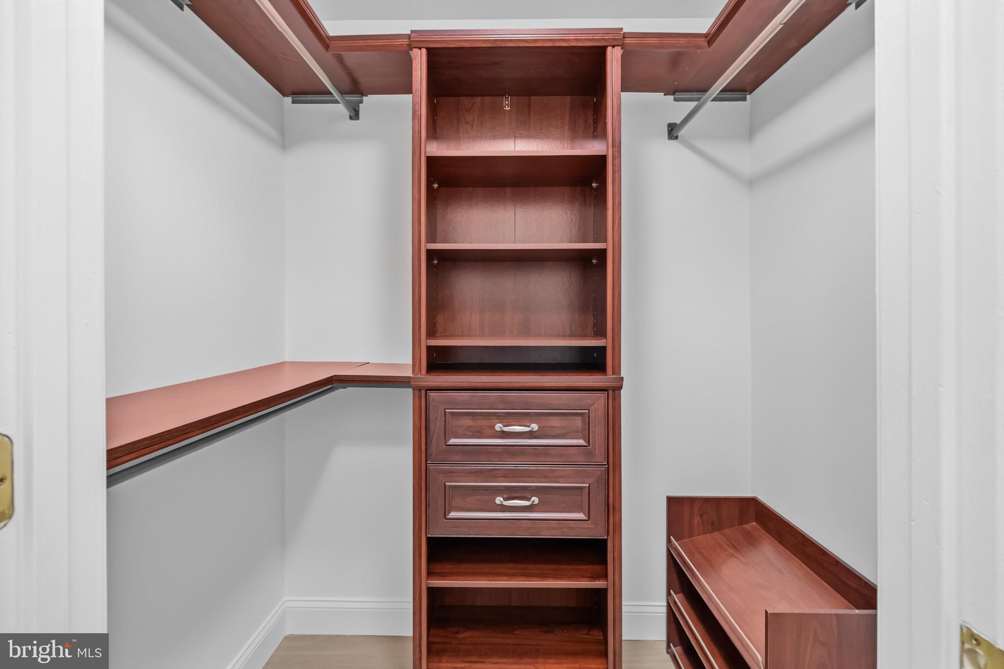 LILLIAN COURT AT TYSONS - Residential