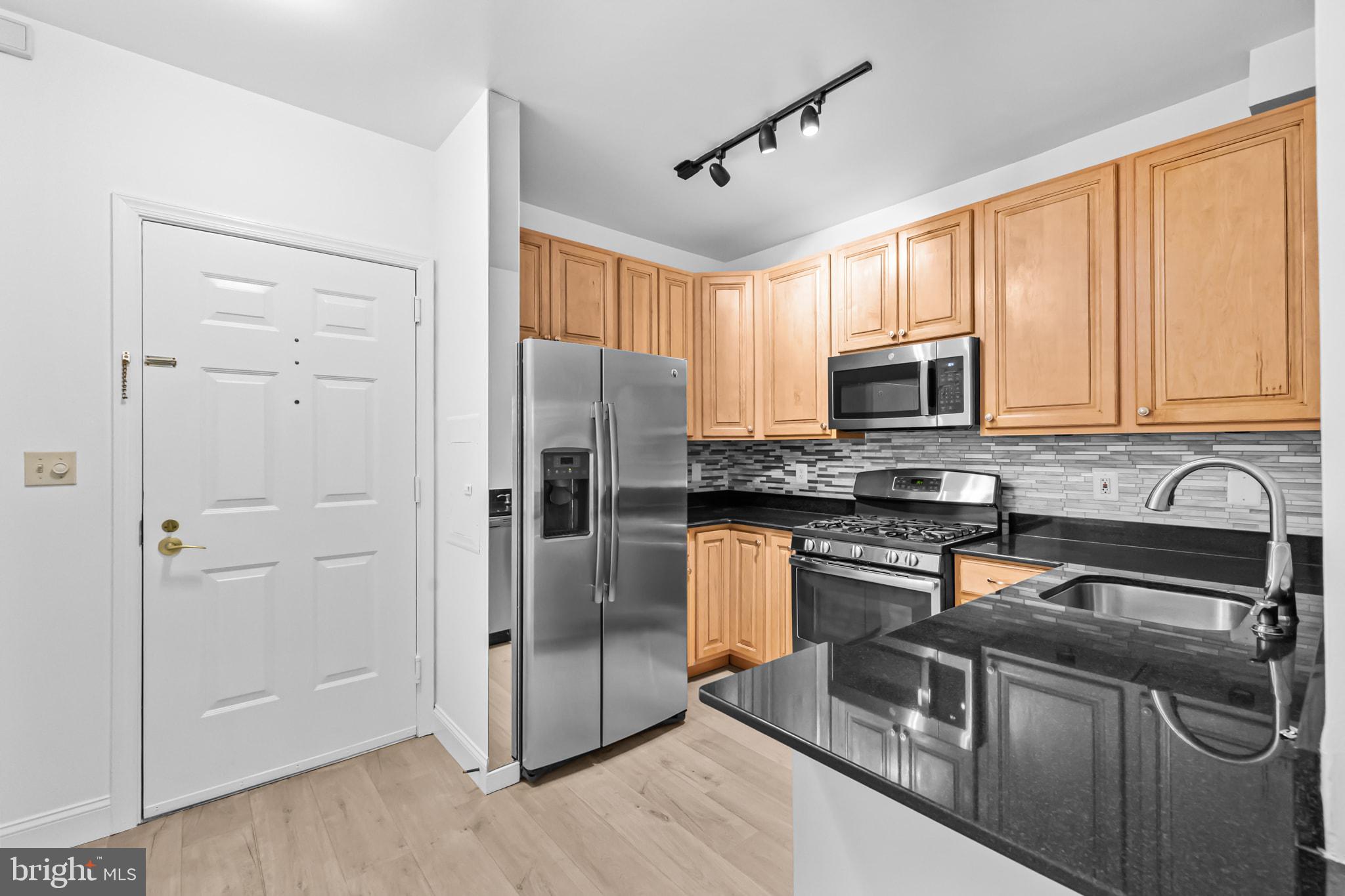 LILLIAN COURT AT TYSONS - Residential