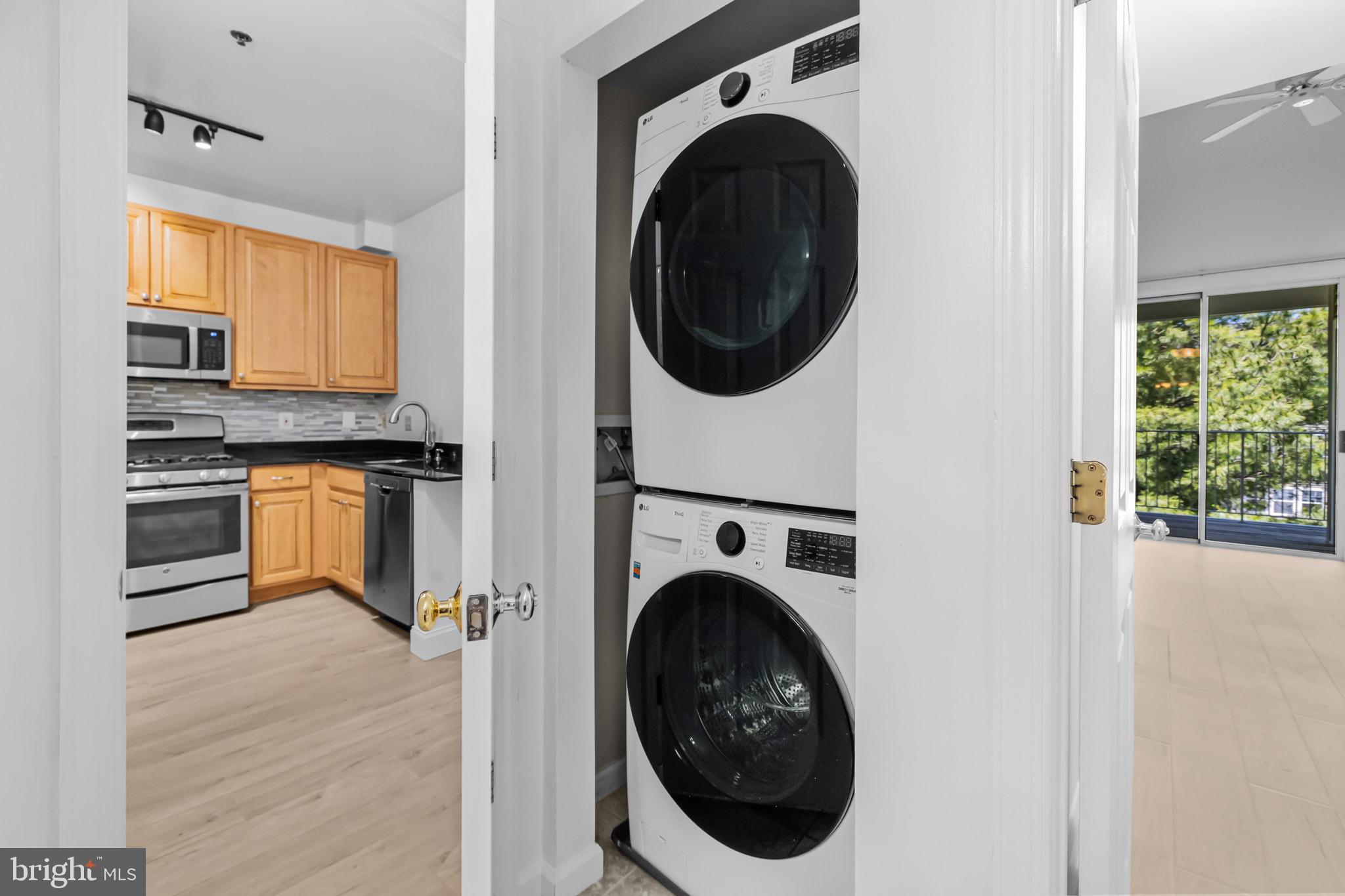 LILLIAN COURT AT TYSONS - Residential