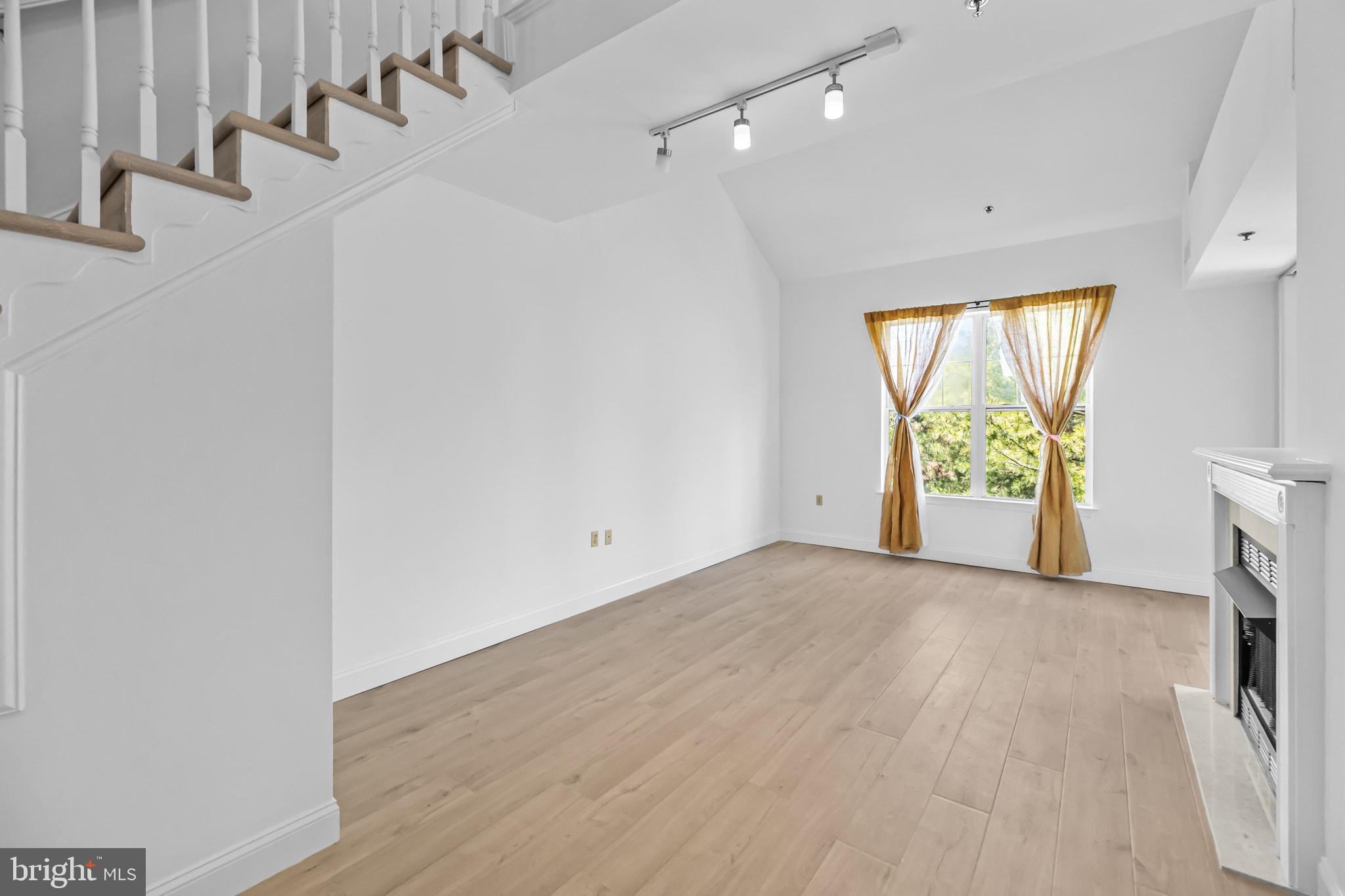 LILLIAN COURT AT TYSONS - Residential