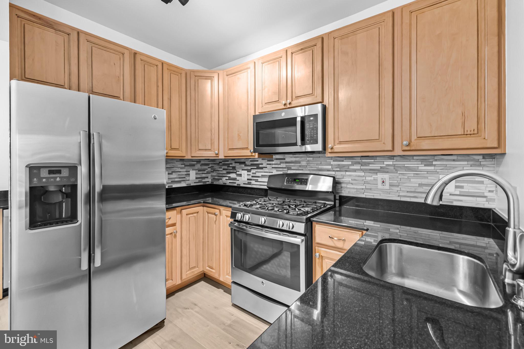 LILLIAN COURT AT TYSONS - Residential