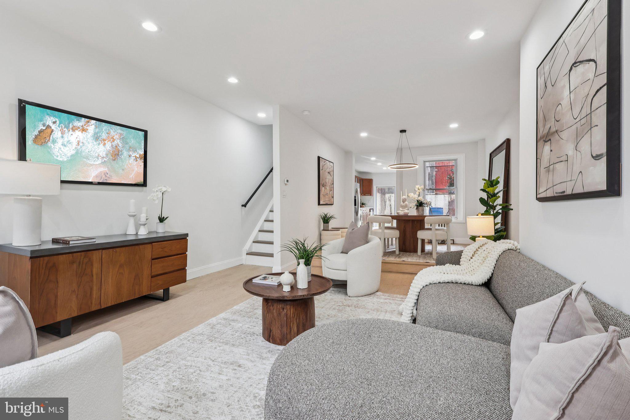 OLDE KENSINGTON - Residential