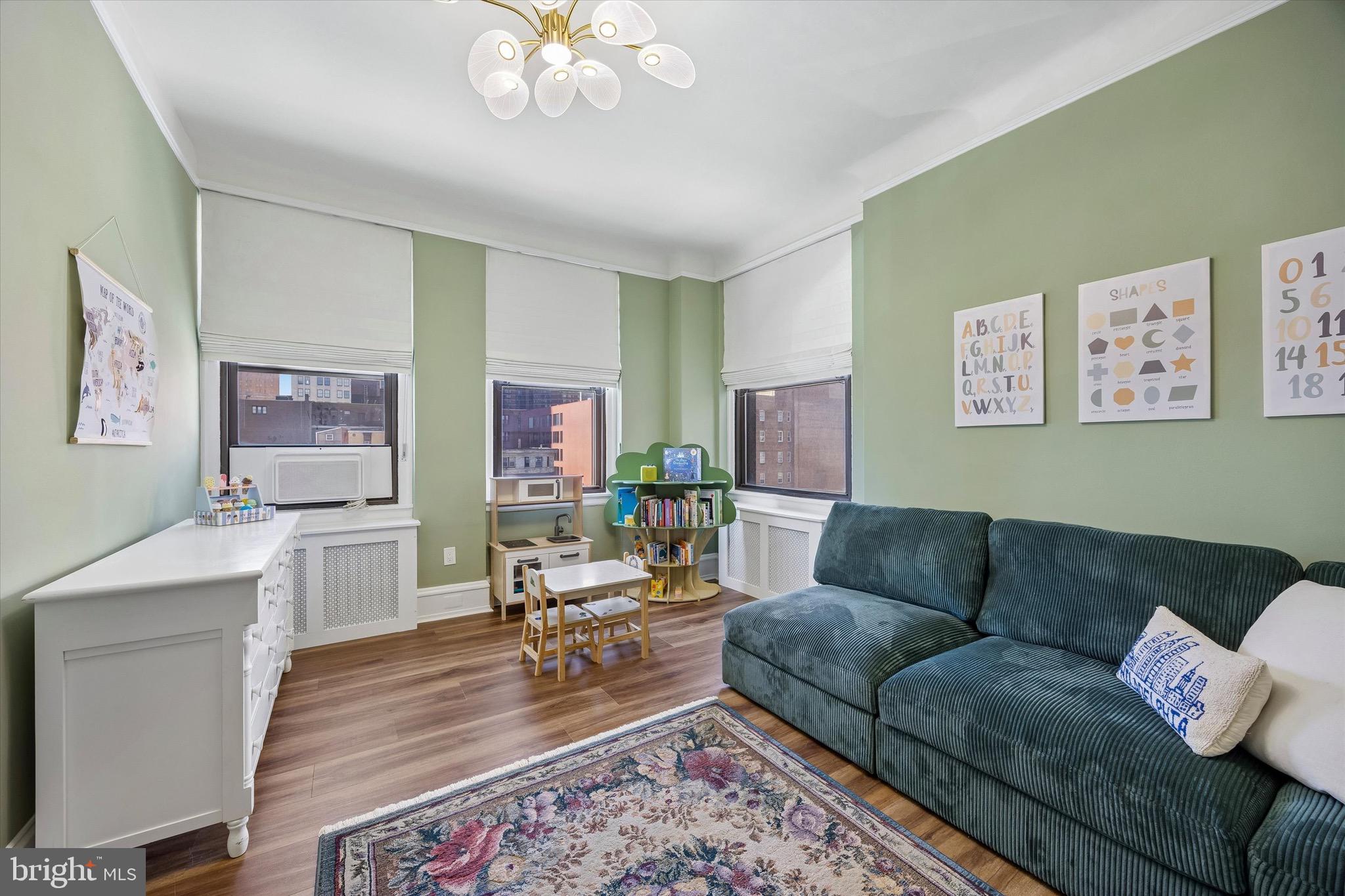WASHINGTON SQ WEST - Residential