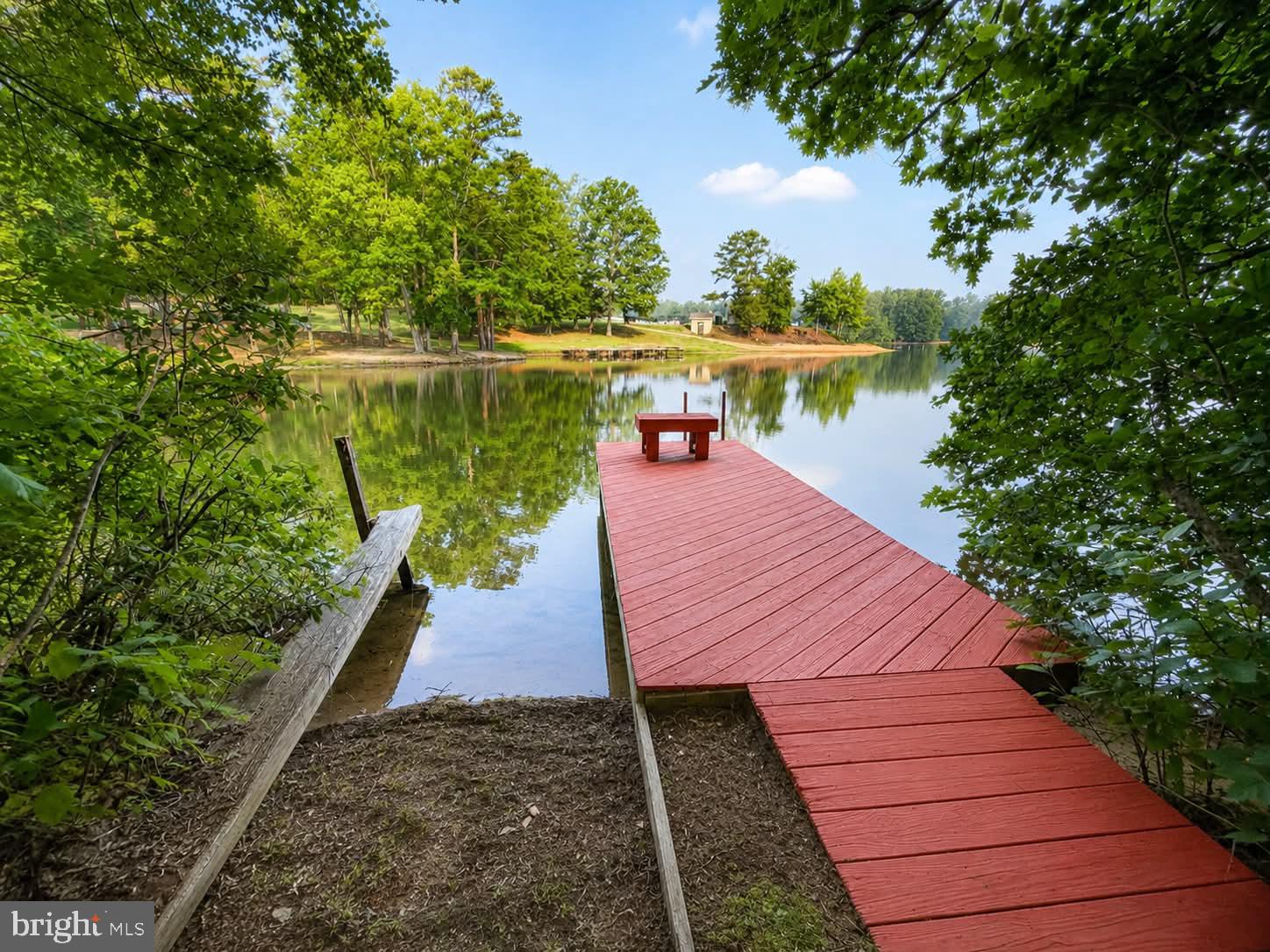 LAKE LAND OR - Residential